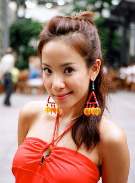 bagi yang tau <b>Fiona Xie</b>, Singapore FHM girl. - fiona_xie_singapore_Red_F_47ee44e652530