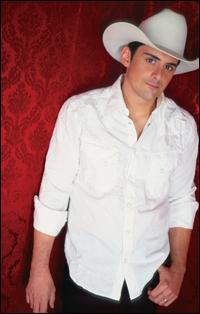 Brad_Paisley_48f663fa40568.jpg